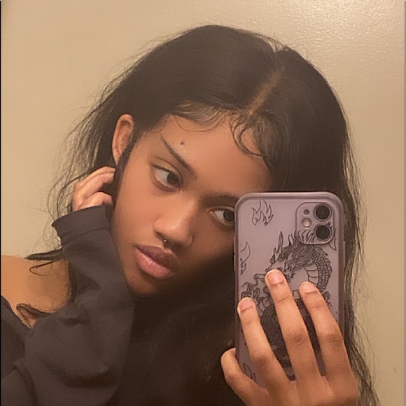 Meet your Posher, Katelyn - Picture 1 of 1